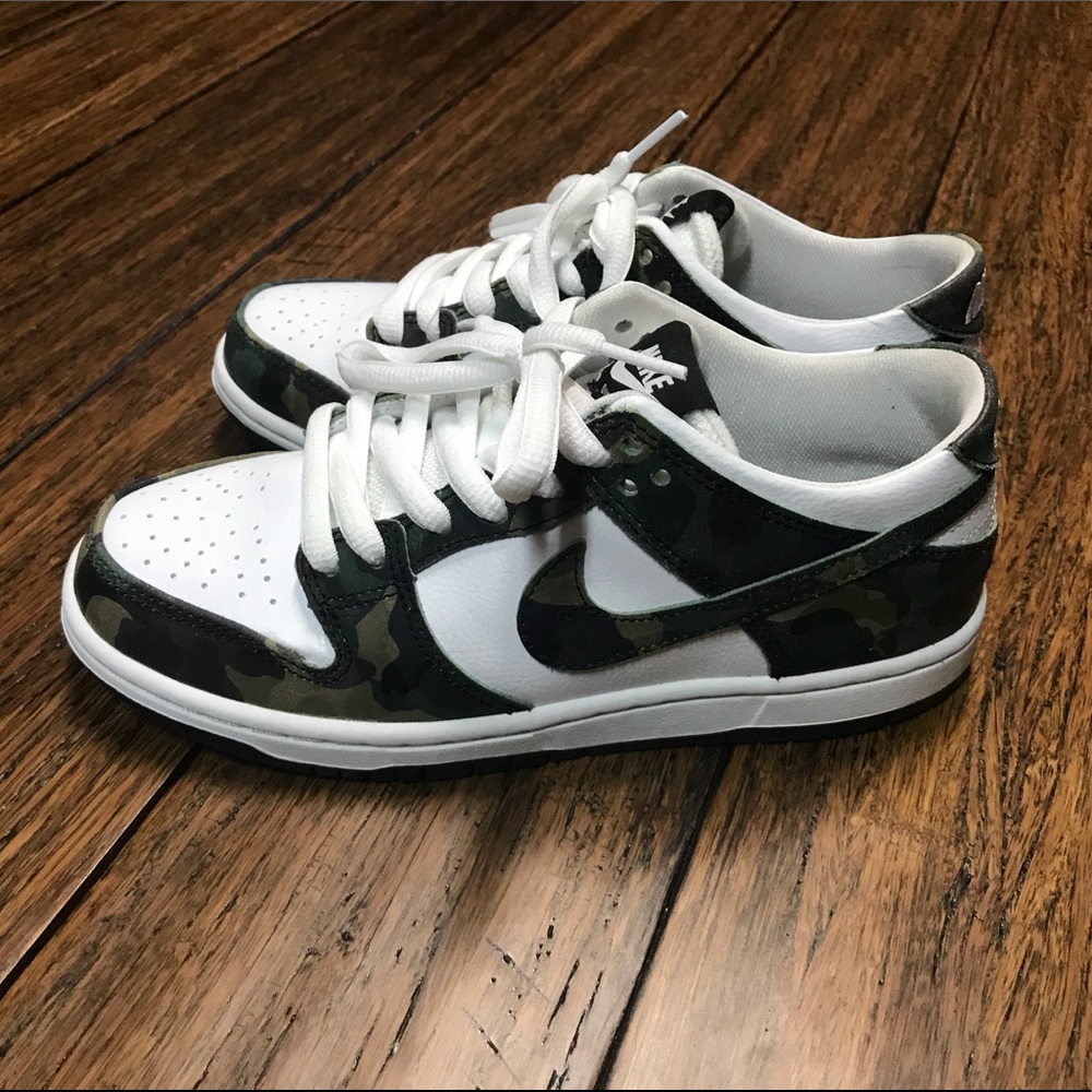 Camo Nike’s
